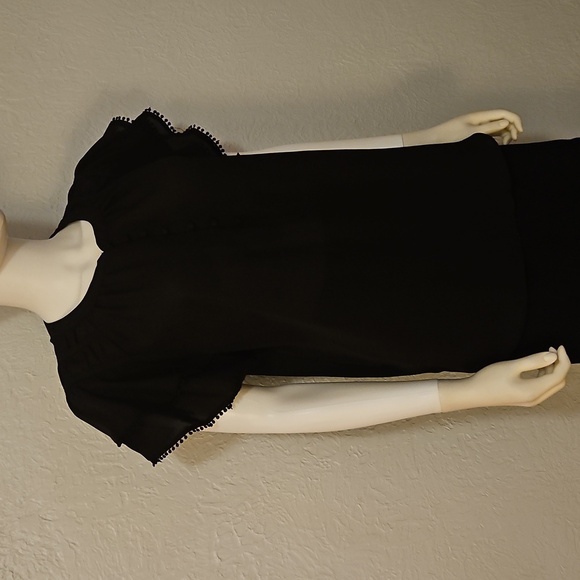 ZAC & RACHEL Black Tiered Short Sleeve Half Button Chiffon Blouse - Picture 2 of 10
